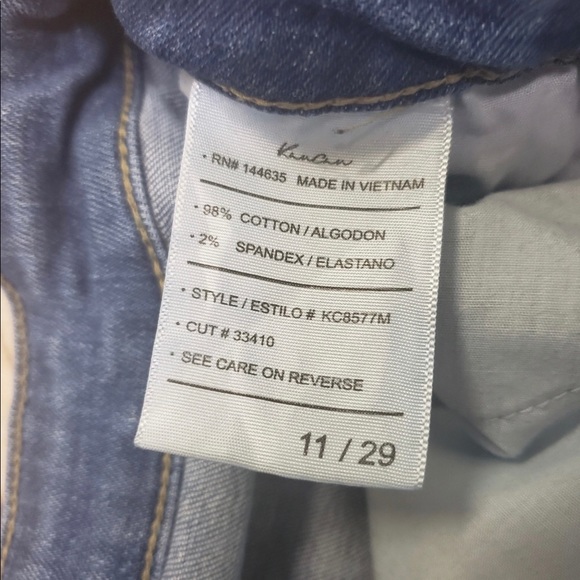 KANCAN HIGH RISE BUTTON FLY SKINNY JEANS
CROPPED - Picture 7 of 13